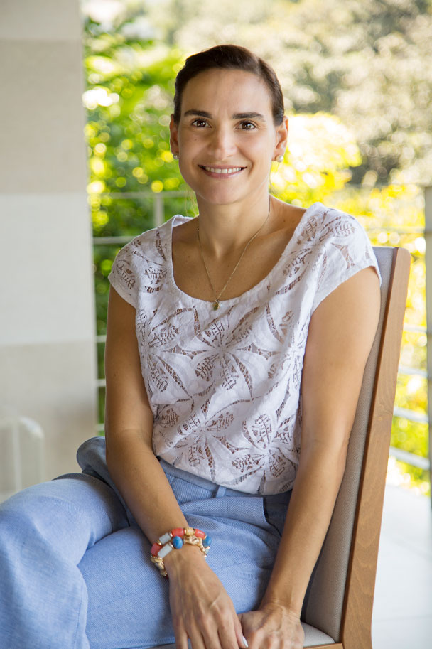 dra mariana gil - clinica dental gil